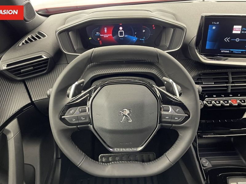 Peugeot 2008 II 1.2 PureTech 130ch Allure Pack EAT8 — photo 14