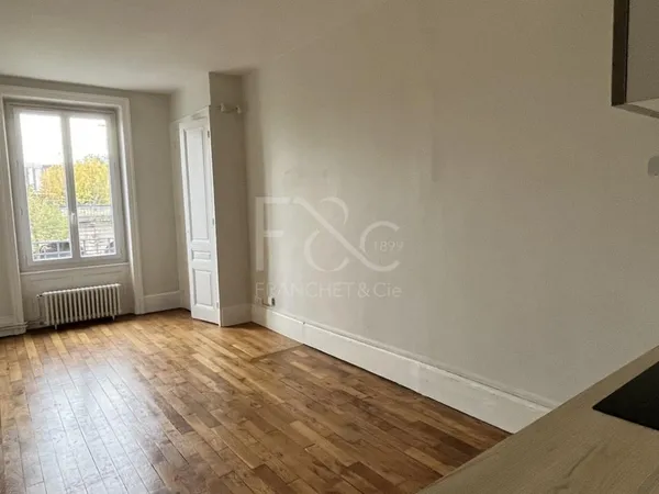 Appartement T3 de 54.84m² - Avenue Berthelot 69007 LYON