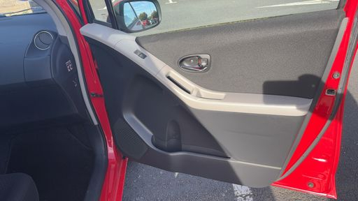 Toyota Yaris 1.0 VVT-i 69 - Confort Pack – 2011 – 83603 km – Essence – Boîte Manuelle — photo 28
