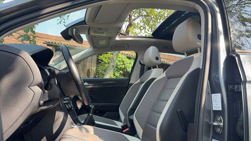 Volkswagen T-Roc 1.5 TSI 150 - Carat Exclusive – 2019 – 130212 km – Essence – Boîte Manuelle — photo 34
