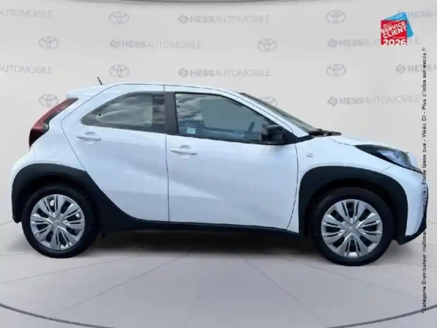 Toyota Aygo X 1.0 vvt-i 72ch dynamic my24 — photo 4