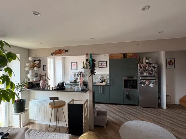 Appartement Le Puy-en-Velay secteur capucins, F3 en duplex de 77 m² , avec vue dégagée et sans vis-à