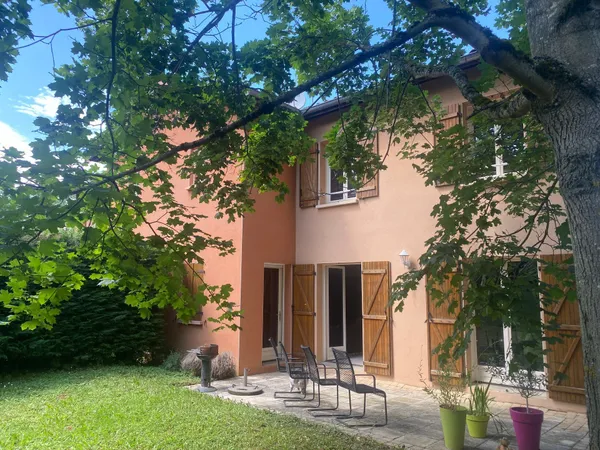 Maison familiale non-meublé