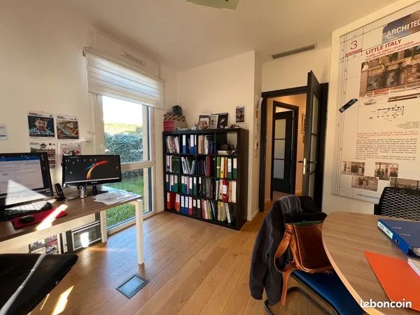 ANTIBES - Quartier La Fontonne | Local professionnel en rez-de-jardin