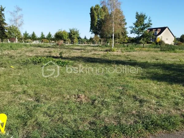 Terrain 576 m²