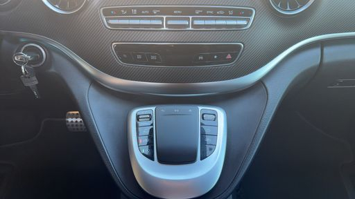 Mercedes Classe V Long 250 CDI 190  9G-Tronic - Avantgarde – 2021 – 100850 km – Diesel – Boîte Automatique — photo 47