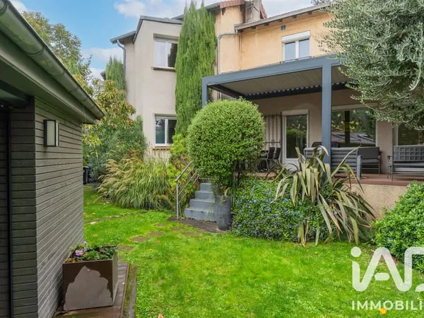 Maison 7 pièces 156 m²