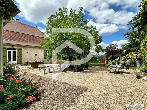 Propriété 7 pièces 207 m²