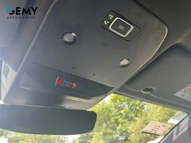 Renault Megane e-tech ev60 220 ch super charge — photo 22