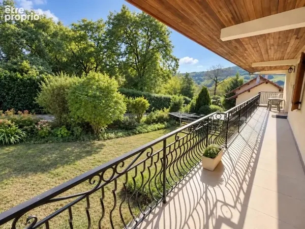 Appartement de type t3 bis de 95m2 a viuz en sallaz avec garage et jardin