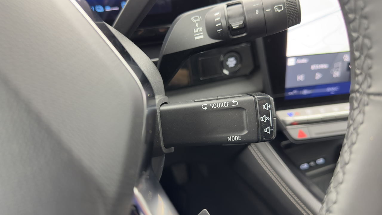 Renault Espace E-Tech full hybrid 200 GSR2 — photo 18