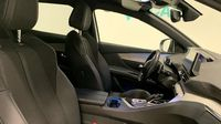 Peugeot 3008 1.2 PureTech 130ch S&S GT EAT8 — photo 15