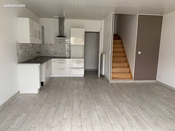 Apt t3 duplex seiches sur le loir