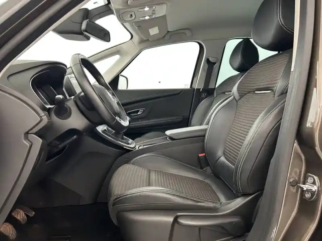 Renault Scenic grand  blue dci 120 — photo 18