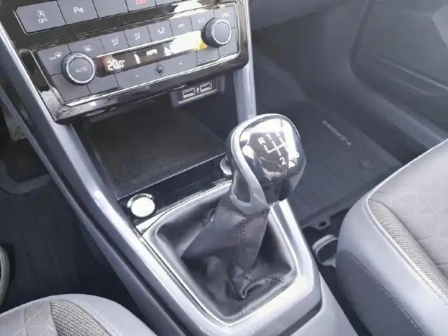 Volkswagen T-Cross 1.0 tsi 115 start/stop bvm6 r-line — photo 24