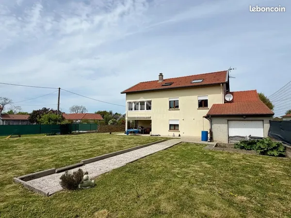 Maison 7 pièces 250 m²