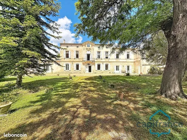 Mas 12 pièces 590 m²