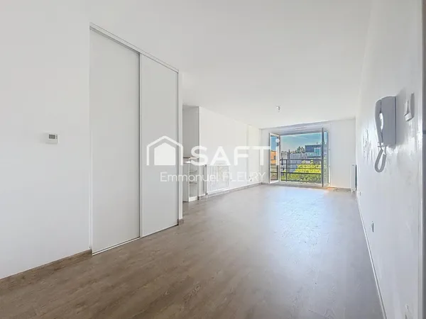 T3 lumineux de 62m² - Recteur Schmitt (Tram 2) + Parking