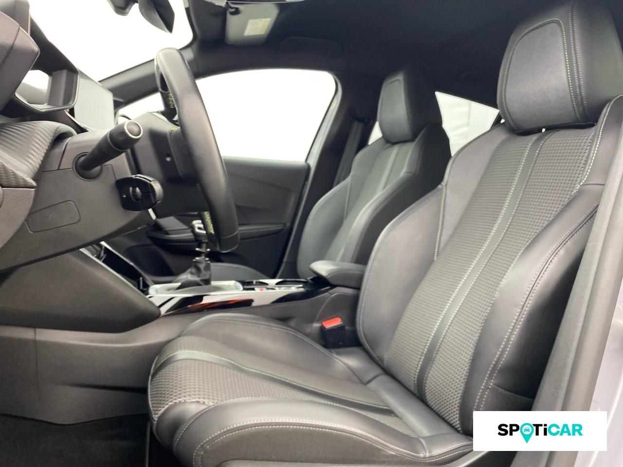 Peugeot 208 1.2 puretech 100ch s&s gt — photo 9