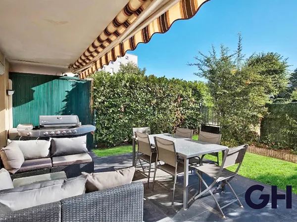 CALUIRE-ET-CUIRE - CRÉPIEUX - APPARTEMENT DE CARACTÈRE AVEC JARDIN PRIVATIF