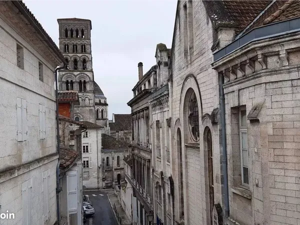 A louer t2 angouleme - plateau