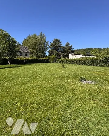 Terrain 900 m²