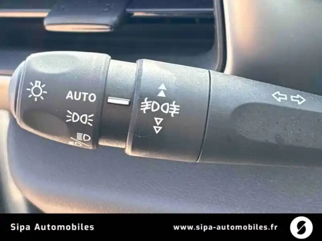 Jeep Avenger 1.2 turbo t3 100 ch — photo 24