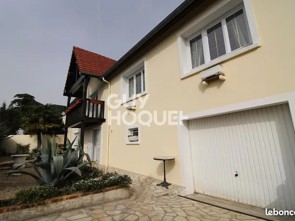 Maison 7 pièces 180 m²