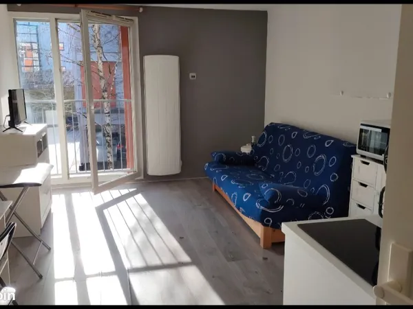 Joli studio avec 1 parking couvert privé
