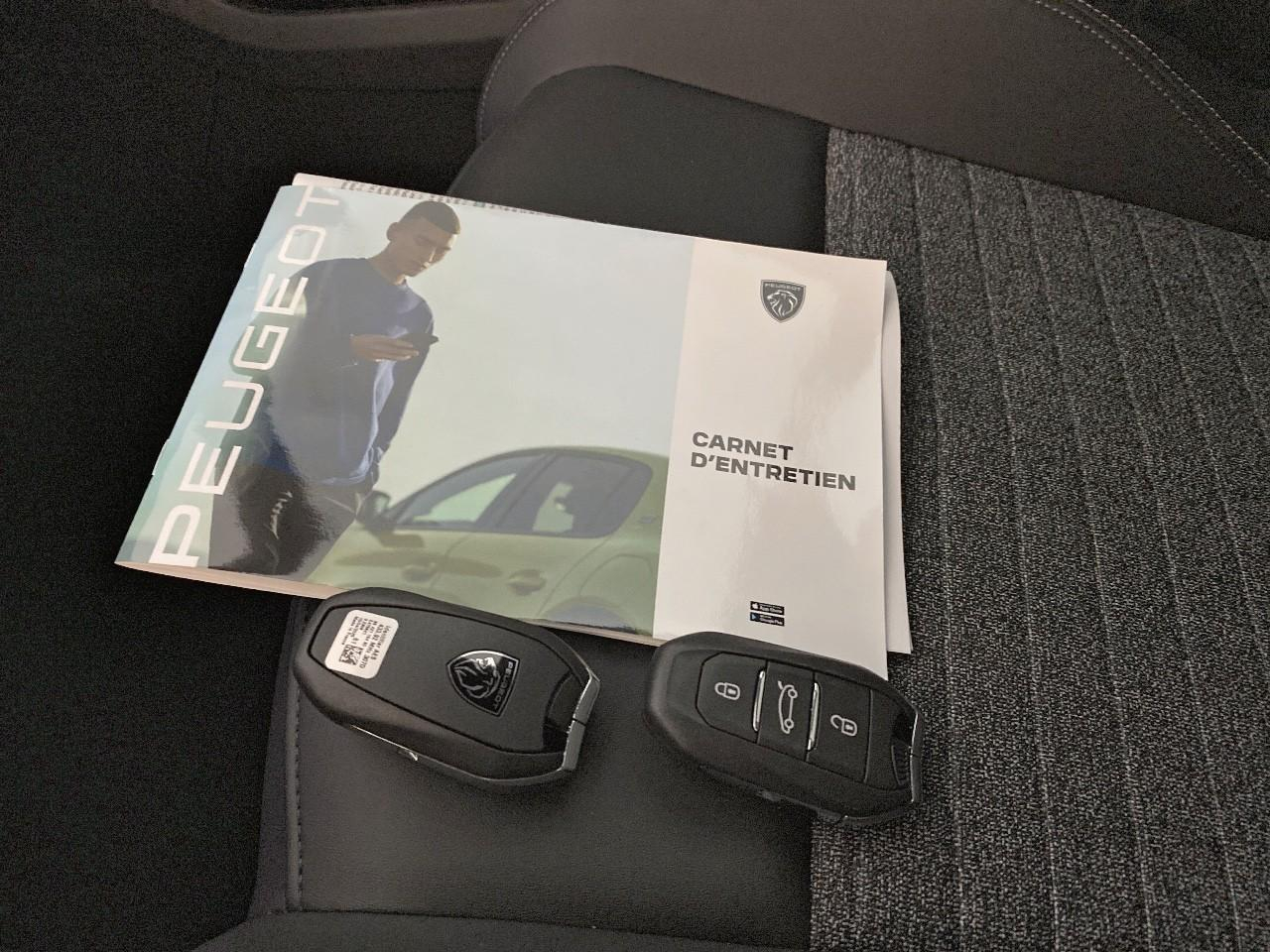 Peugeot 5008 hybrid 145 ch e-dcs6 allure — photo 18