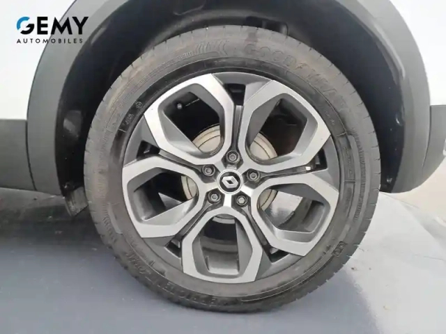Renault Captur mild hybrid 160 edc — photo 41