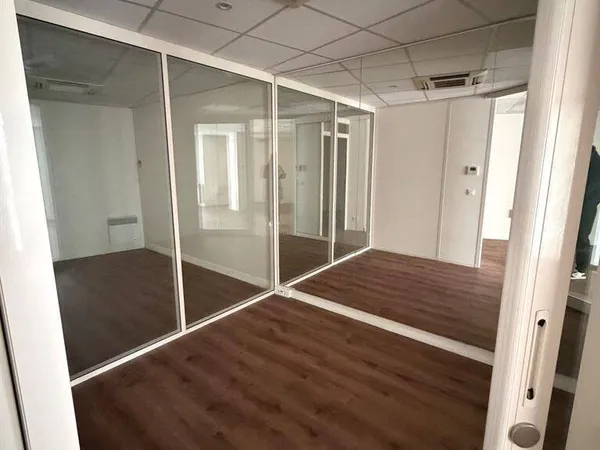 Boutique 165 m²