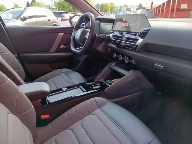 Citroën C4 puretech 130 s&amp;s eat8 — photo 11