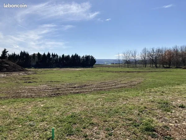 Terrain 585 m² Marcilloles