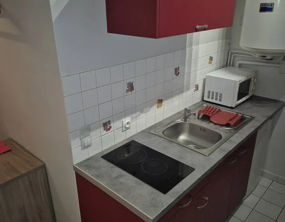 Studio 1 pièce 25 m²