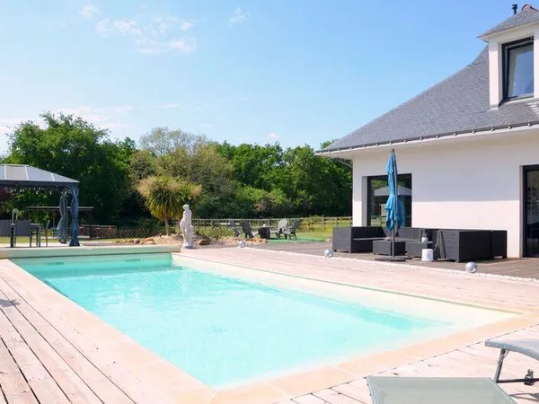 Maison 7 pièces 196 m²
