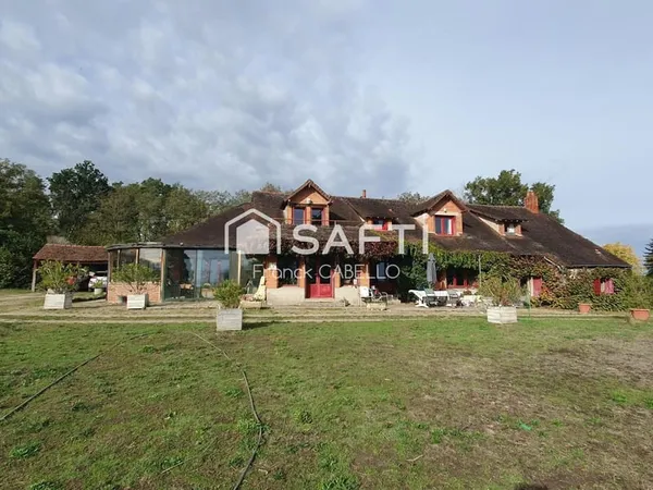 MAISON SUR 4 HECTARES 6 CHAMBRES