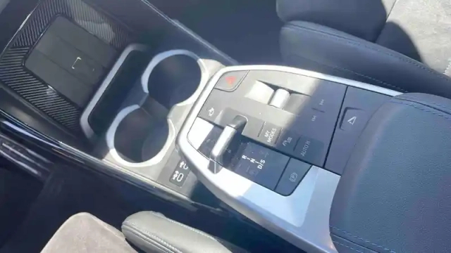 Bmw X1 sdrive 20i 170ch dkg7 — photo 10