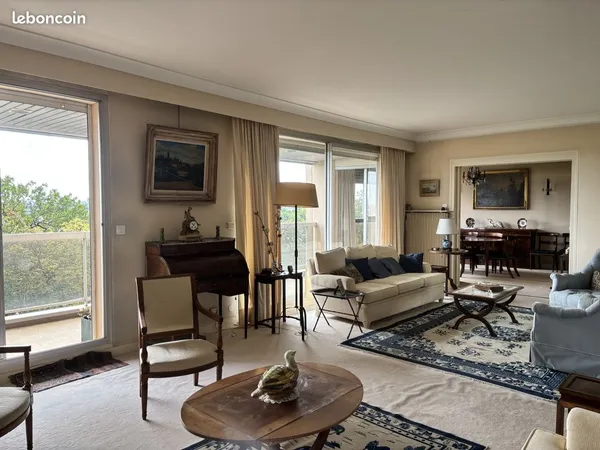 Appartement T5 résidence Borghèse Cauderan