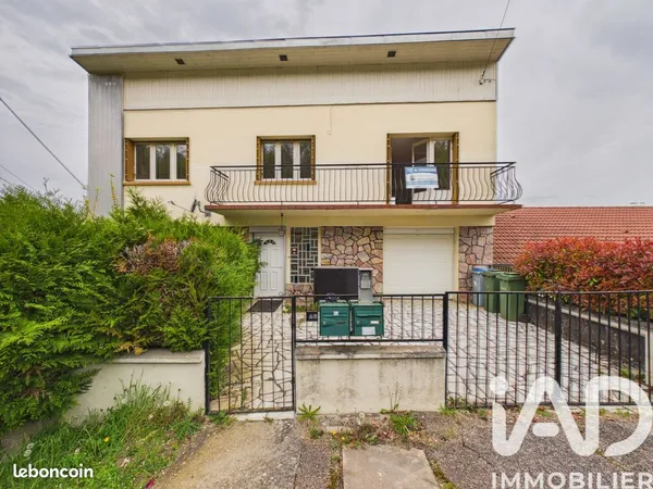 Maison 10 pièces 207 m²