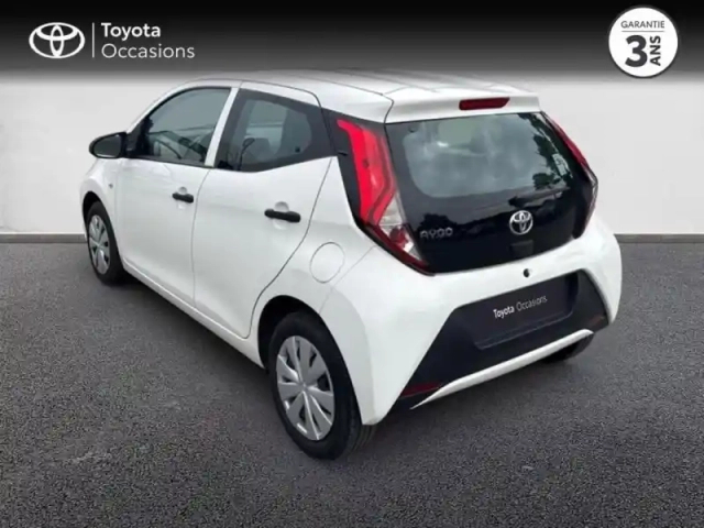 Toyota Aygo 1.0 vvt-i 72ch x-pro 5p — photo 2