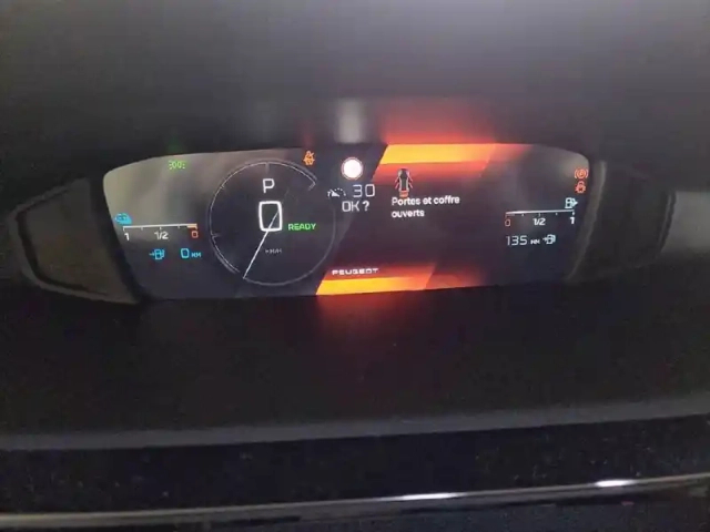 Peugeot 308 phev 180 e-eat8 — photo 13