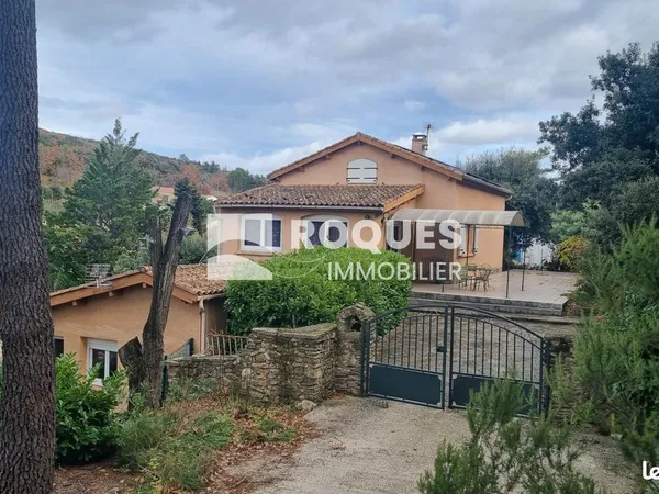 Maison 8 pièces 220 m²