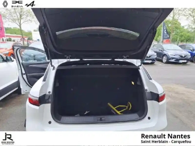 Renault Megane e-tech electric ev60 220ch techno optimum charge — photo 15