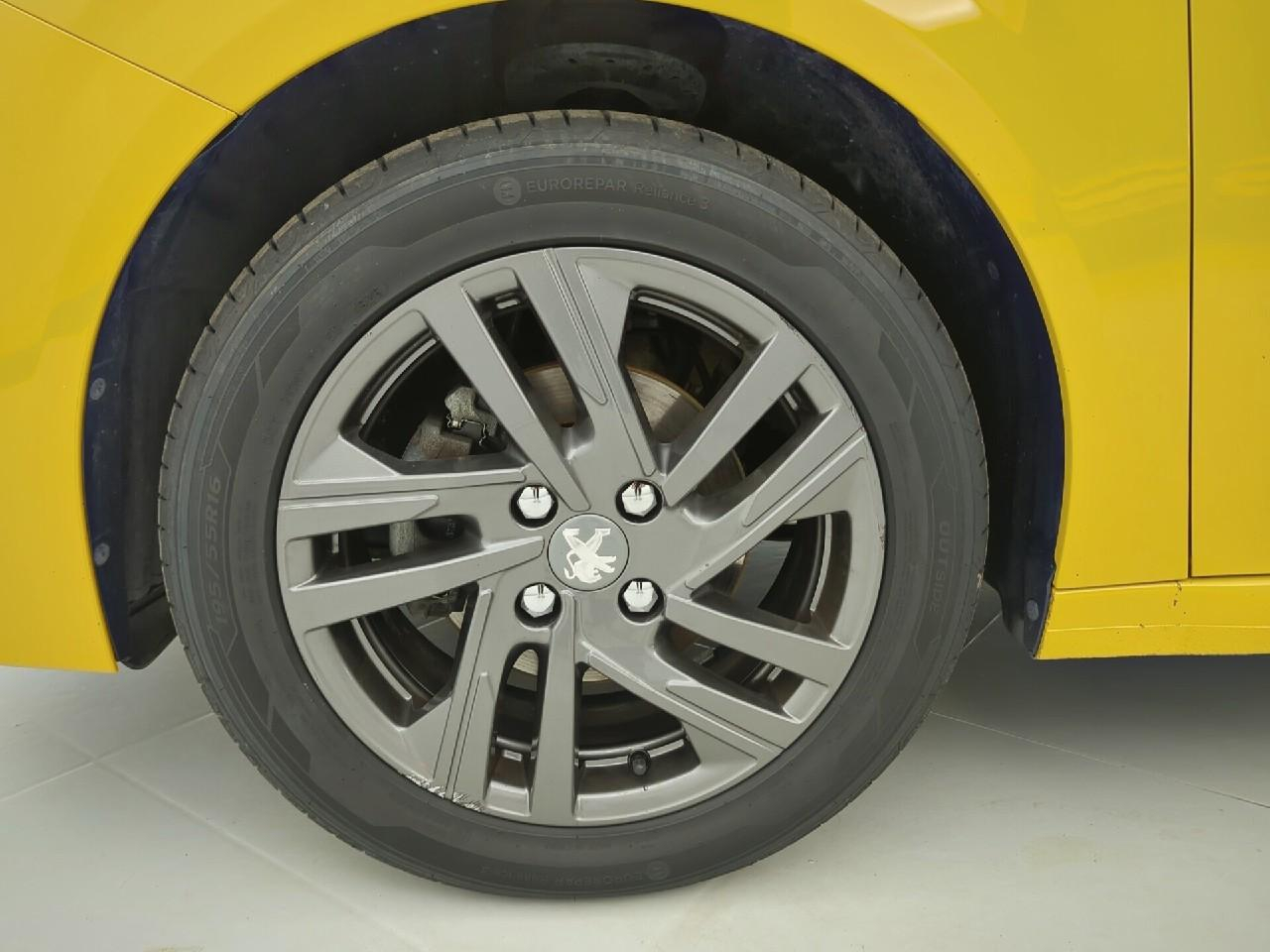 Peugeot 208 puretech 75 s&s bvm5 style — photo 28