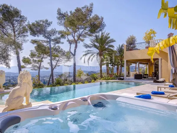 Propriété de prestige avec piscine et jardin