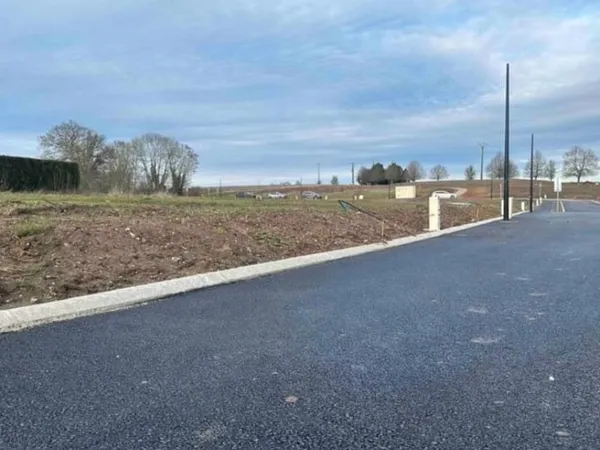 Terrain 583 m²