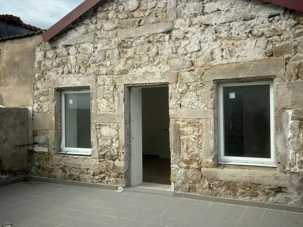 Local d'activité 193 m²