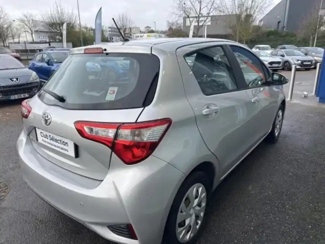 Toyota Yaris 110 vvt-i france business 5p my19 — photo 5
