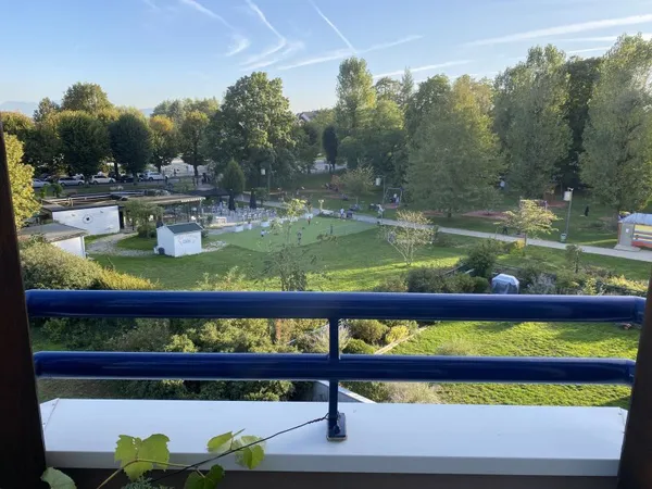 Location appartement lumineux à Divonne-les-Bains du 1-10/11